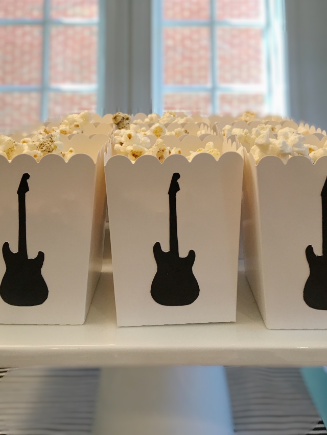 guitar popcorn